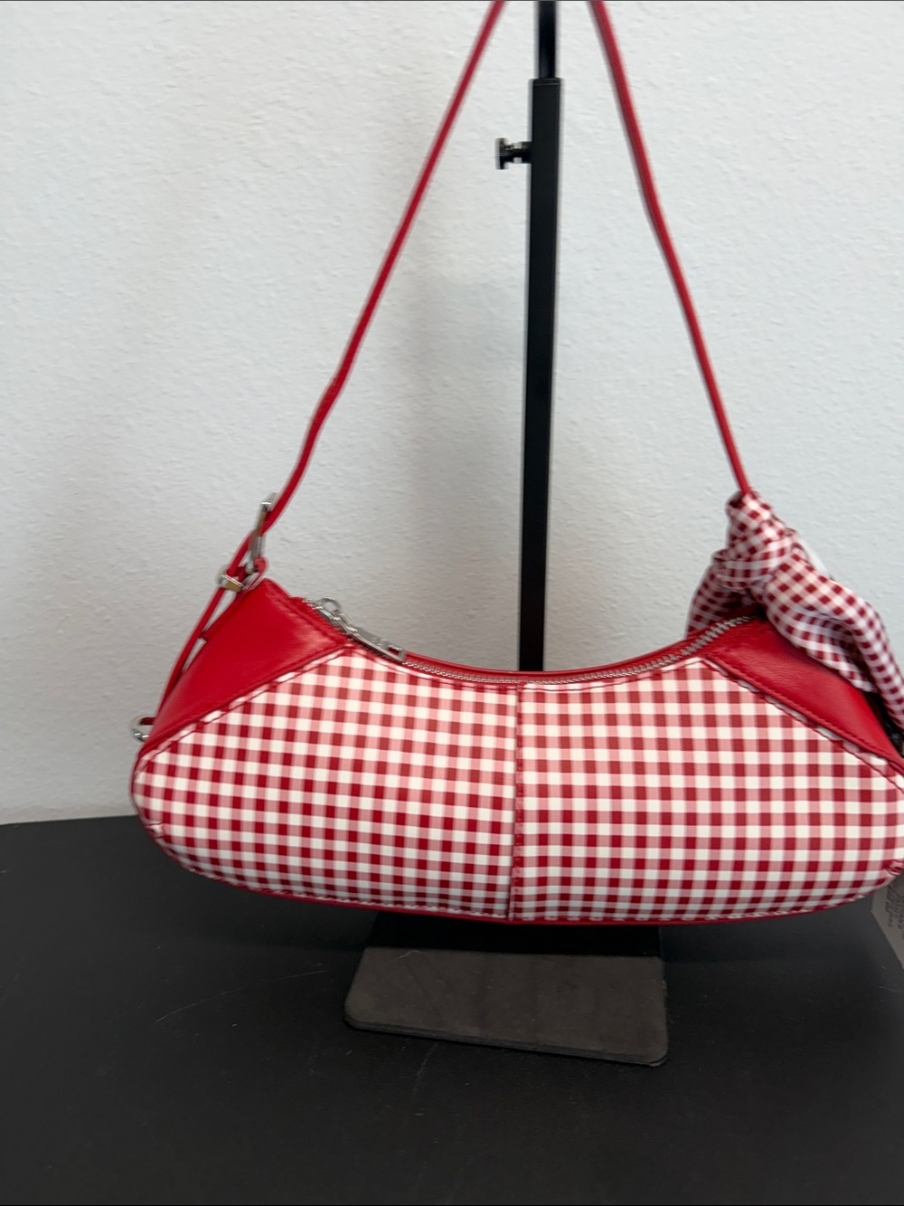 Steve Madden | Red Gingham Shoulder Bag w/ Matching Scarf - Picture 5 of 8